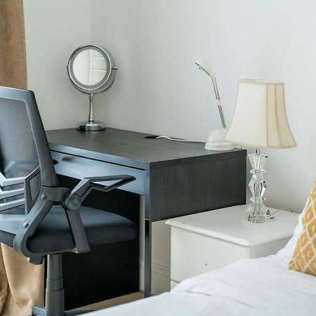 Crossharbour Canary Wharf 2 Bed Duplex Apartment London Exterior foto